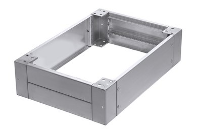 200 mm high base, only for H370 cabinets (flush at the rear side)