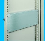 Lateral mounting plate